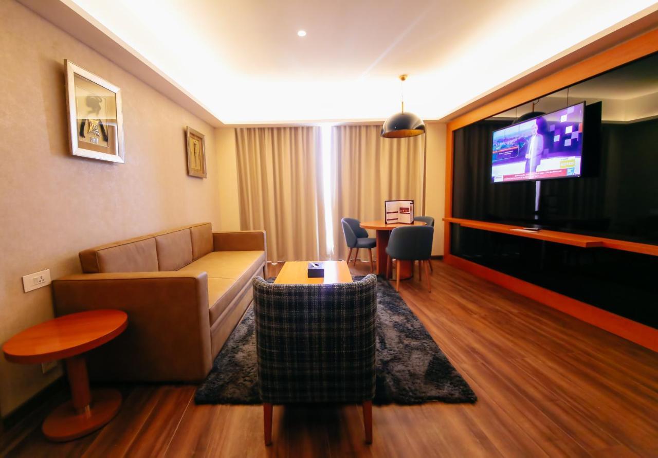 Bravia Hotel Niamey Zewnętrze zdjęcie