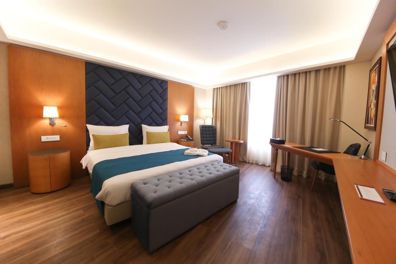 Bravia Hotel Niamey Zewnętrze zdjęcie